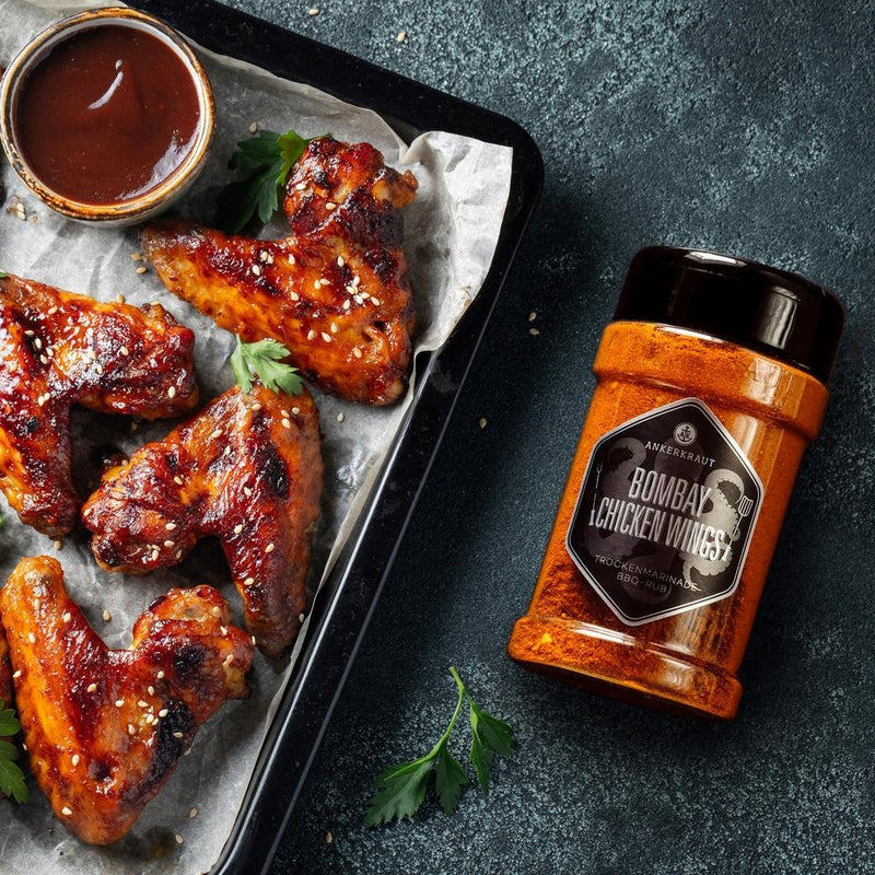Bombay Chicken Gewürz neben Chicken Wings