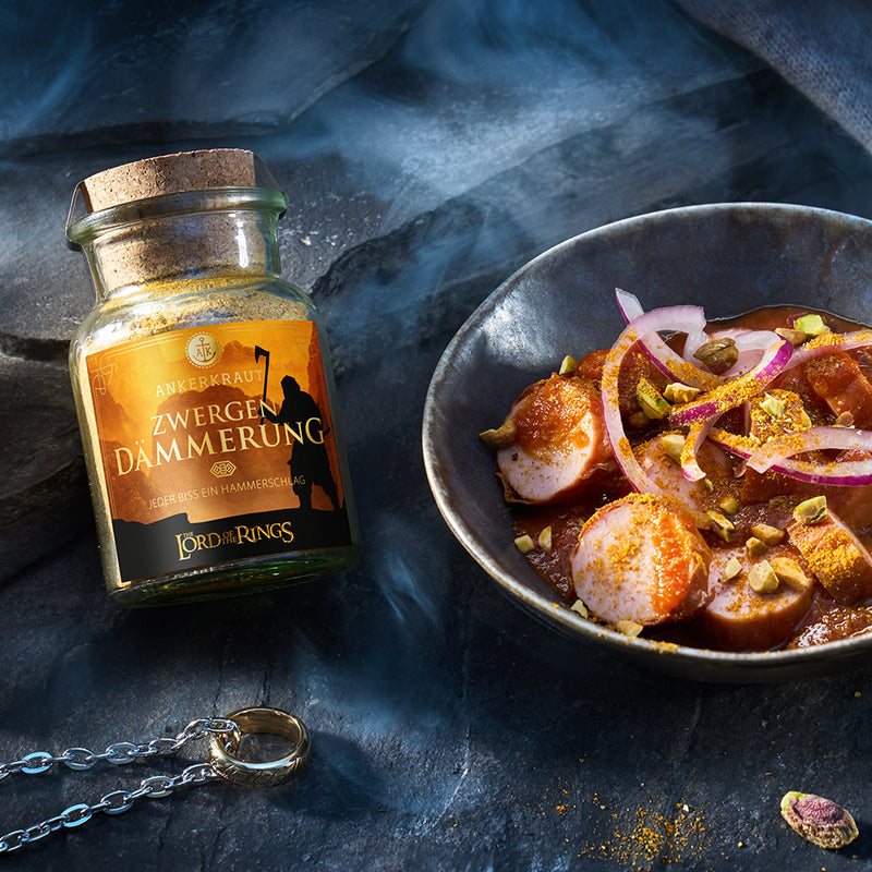 Currywurst mit Topping und selbstgemachter Currysauce